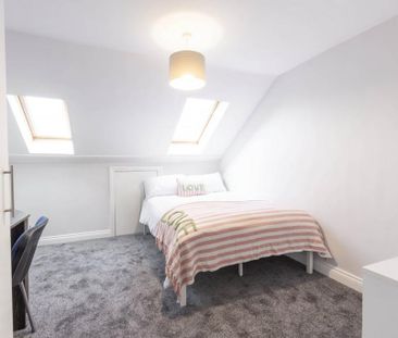 4 bedroom terraced house to rent - Photo 3