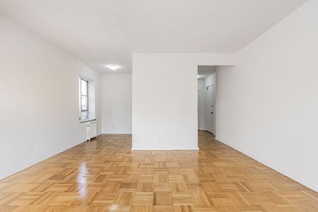 For Lease - 156 Kingston Road Unit# 106, Toronto, Ontario - Photo 3