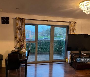 1 bedroom in a flat share to rent - Photo 1