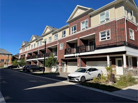 For Lease - 24 Imperial College Lane, Markham, Ontario - Photo 4