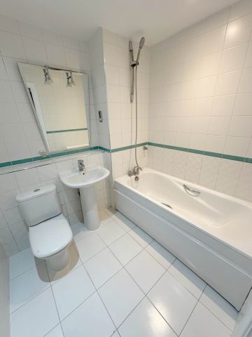 Price £1,500 pcm - Available Now - Unfurnished - Photo 3