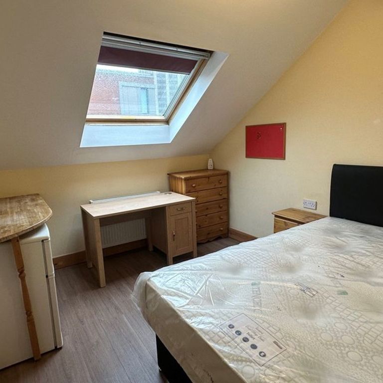 Queens Road, Studio 17, Coventry - Photo 1