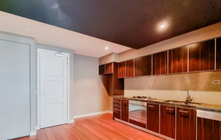 2 Bed 1 Bath - Photo 5
