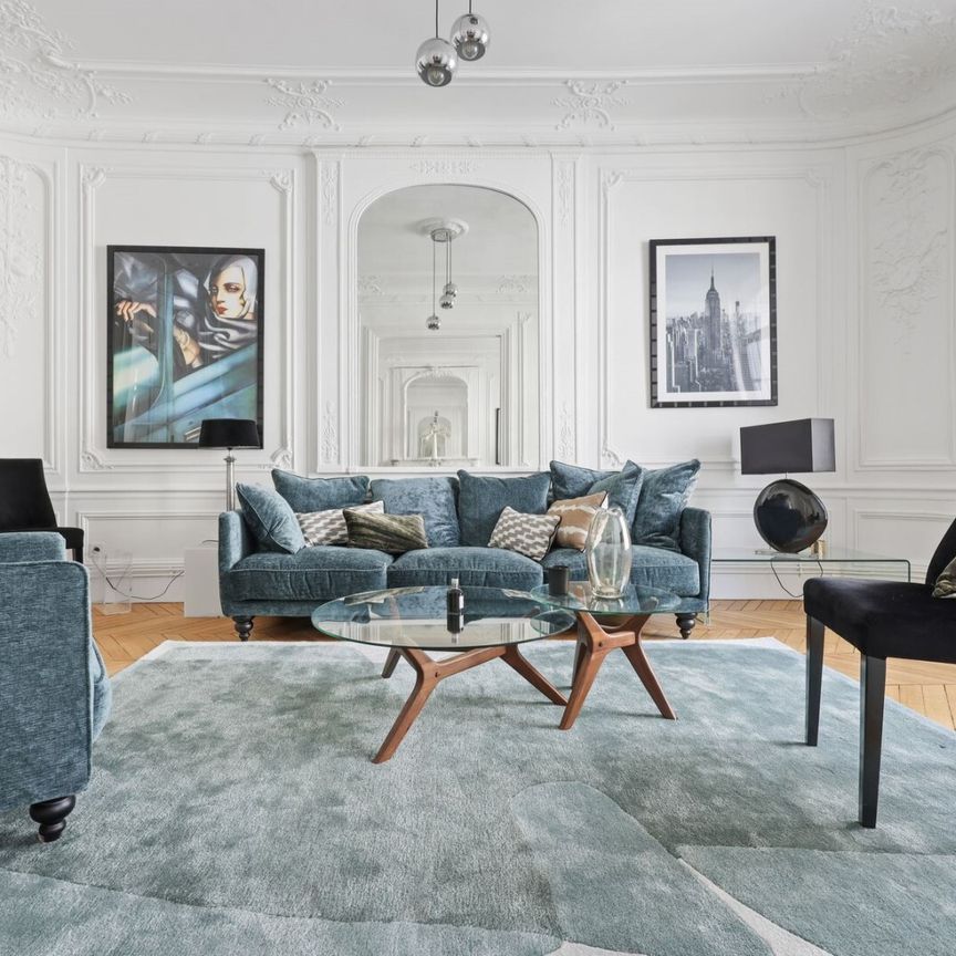 Tout savoir sur cet appartement dans le quartier Saint Philippe du Roule, à Paris 8ème - Photo 1