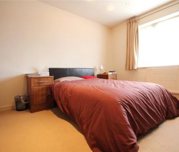 2 bedroom maisonette to rent - Photo 3