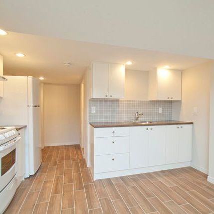 For Lease - 102 Robinson Avenue Unit# Lower, Toronto, Ontario - Photo 1