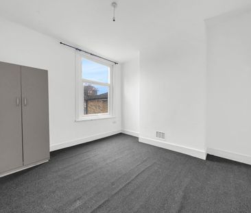 1 Bed Flat, Burges Road, E6 - Photo 6