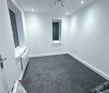 1 Bedroom Apartment - Purpose Built To Let - Photo 1