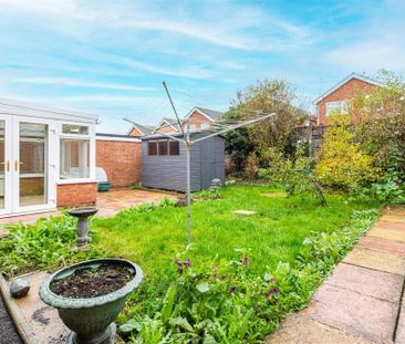 2 bed House To Let - Photo 4