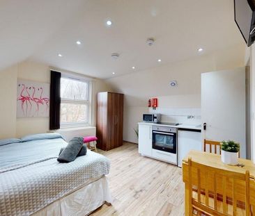 Studio to rent - Photo 3