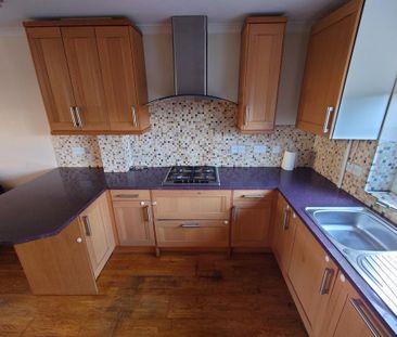 2 bedroom semi-detached house to rent - Photo 3