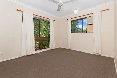 4/4 Windsor Street, Hermit Park - Photo 5