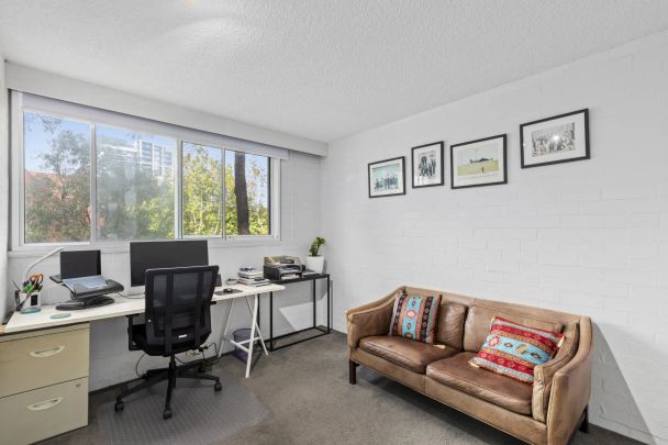 22B Napier Street, - Photo 1