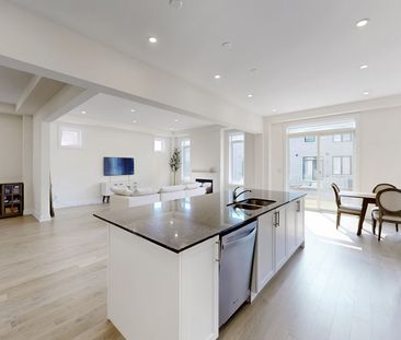 For Lease - 97 Halldorson Avenue, Aurora, Ontario - Photo 3