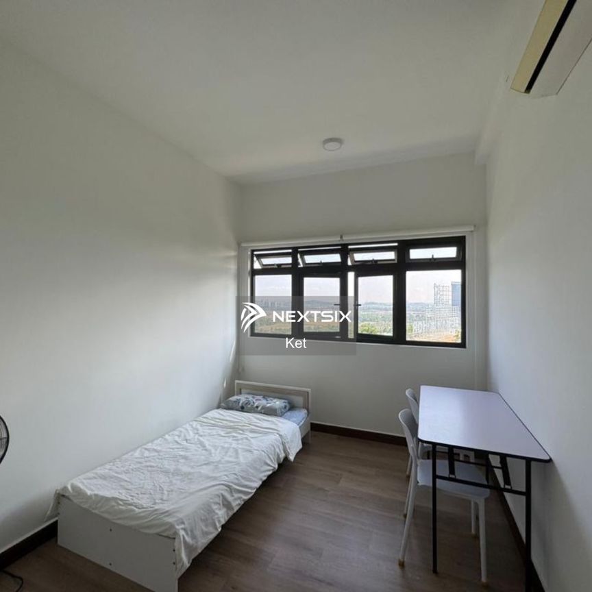 Meridin Suites Residences - Photo 1