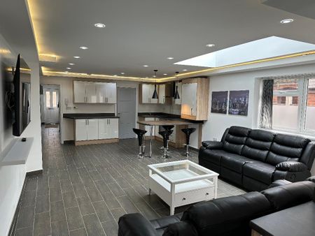 Flat 1, 674 Bristol Road Bills Included - Photo 4