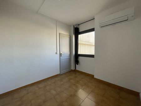 Location Appartement 2 pièces 47m² AUBAGNE 13400 - Photo 2