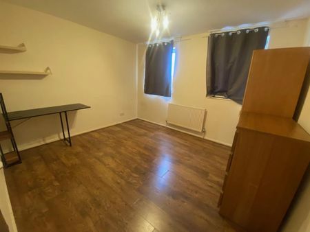 4 bedroom townhouse to rent - Photo 5
