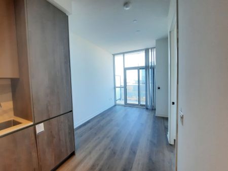 For Lease - 8 Interchange Way Unit# 606, Vaughan, Ontario - Photo 3