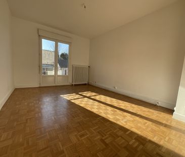 A LOUER - Boulevard Auger - T1 de 37.16m² avec cave et balconnet - Photo 4