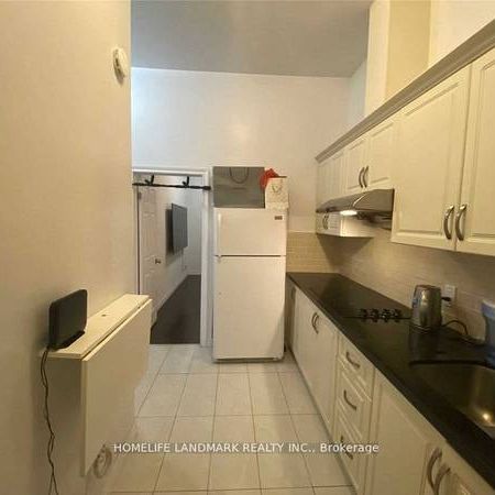 UTILITIES INCLD 2 BEDS ENSUITE LAUNDRY - Photo 3