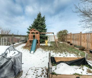 For Lease - 84 Crawford Crescent, Cambridge, Ontario - Photo 5