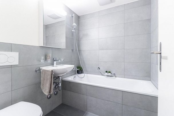 Schöne 2.5 Zimmer-Wohnung am Musical Theater - Foto 1