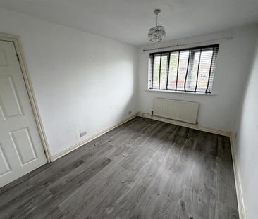 Christleton Close, Prenton - Photo 4