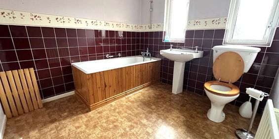 Rooms For Rent, Molesworth Road, Cookstown, BT80 8NR - Photo 3