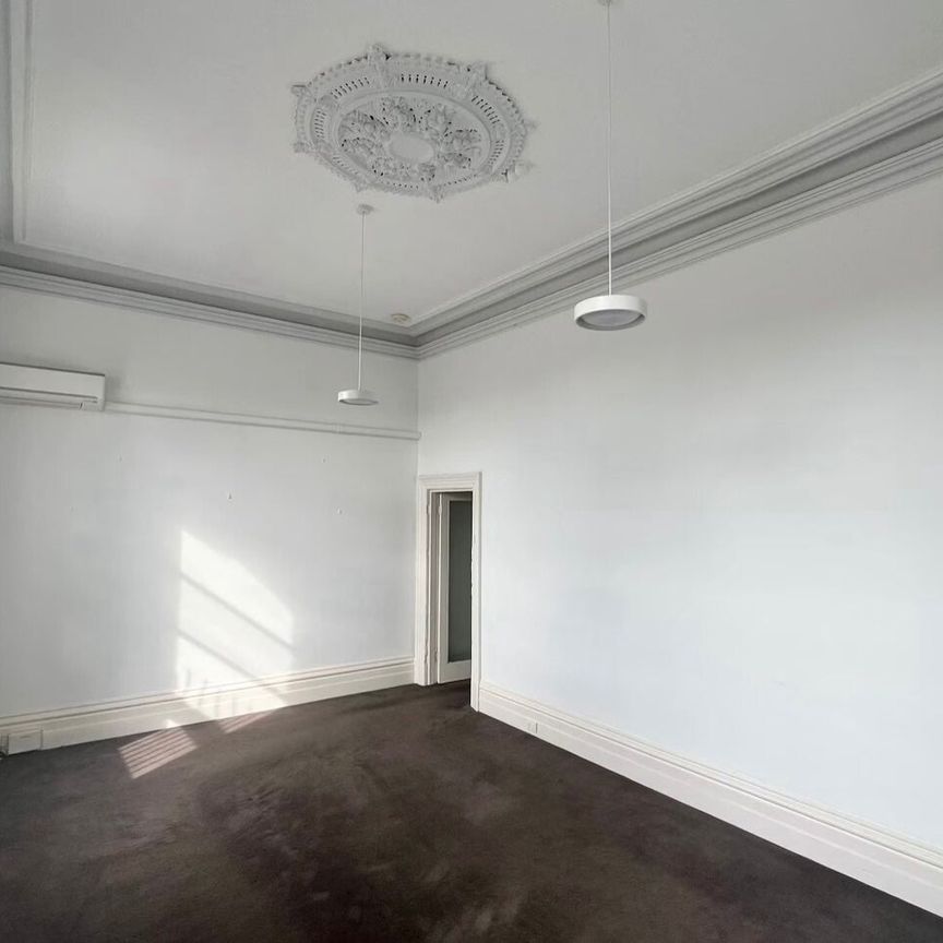 Fitzroy North - Photo 1