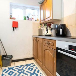 4 bedroom house to rent - Photo 2