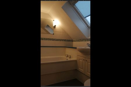 2 Bed Semi-Detached House, Reid Terrace, EH3 - Photo 5