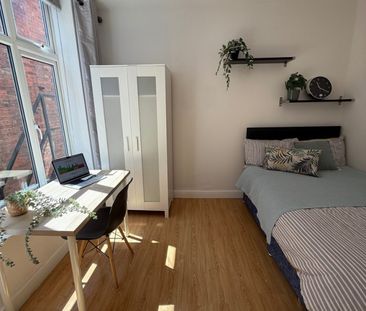 5 bed Flat for Rent - Photo 5