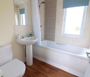 1 bedroom park home to rent - Photo 3