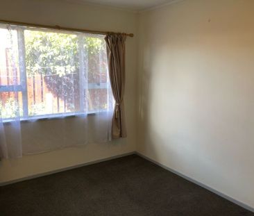 Papatoetoe - Photo 2