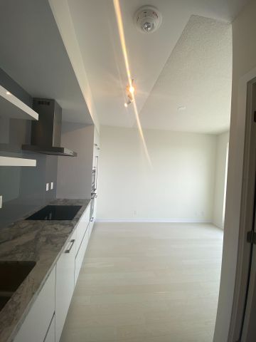 For Lease - 2221 Yonge Street Unit# 4507, Toronto, Ontario - Photo 2