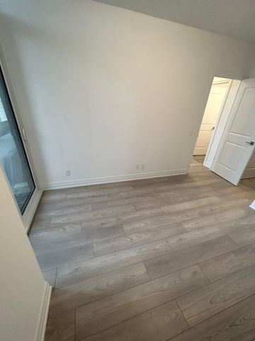 For Lease - 36 Elm Drive Unit# 202, Mississauga, Ontario - Photo 2