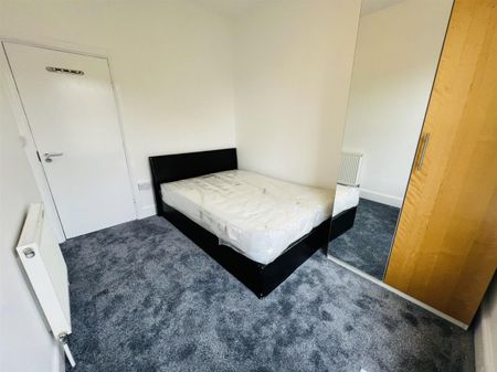 BPC00535 **Bills Included** Double Room, Hanham Road, Kingswood, Bristol - Photo 3