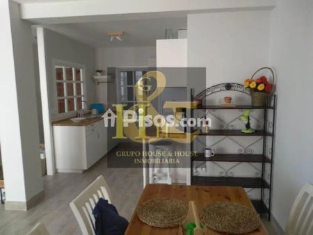 Piso en alquiler en Calle Infanta Beatriz - Photo 2