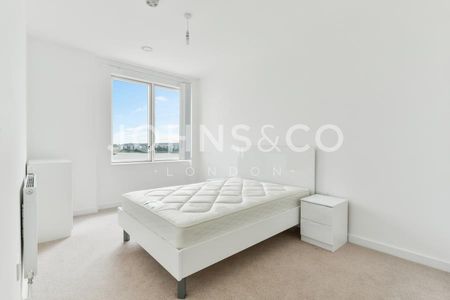 3 bedroom apartment to rent - Photo 2