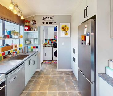 Feilding - 3 bedrooms - Photo 3