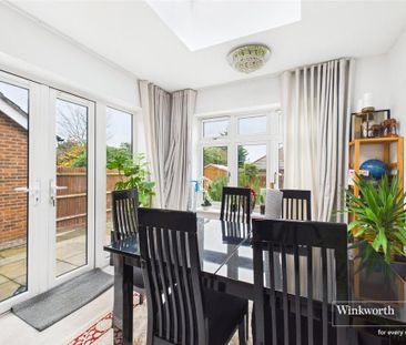 3 bedroom semi-detached house to rent - Photo 2