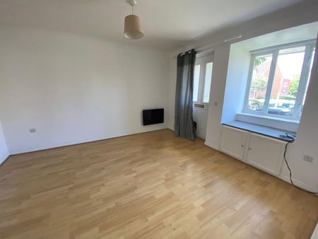 1 bedroom townhouse to rent - Photo 2