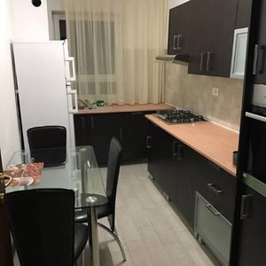 Garsoniera situata pe strada Mihai Eminescu - Fotografie 2