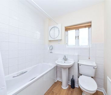 Hanover Avenue, E16 - Photo 5