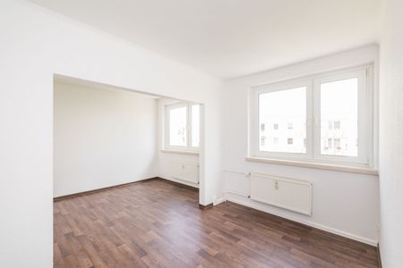 Zwei Balkone / Große Wohnung / Ruhige Lage - Photo 5