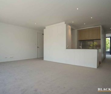 Stylish ground floor apartment - Photo 1