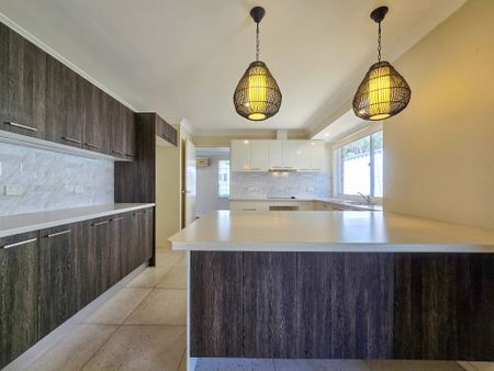 Modern Comfort, Flexible Living & Year-Round Entertaining - Photo 5