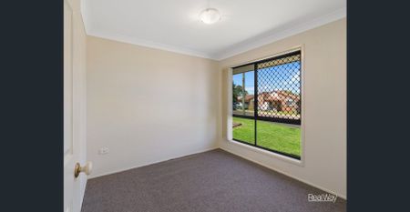 Charming Family Home in Wilsonton Heights - Photo 4