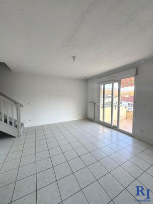 Location Appartement 3 pièces 70m² ECHIROLLES 38130 - Photo 1